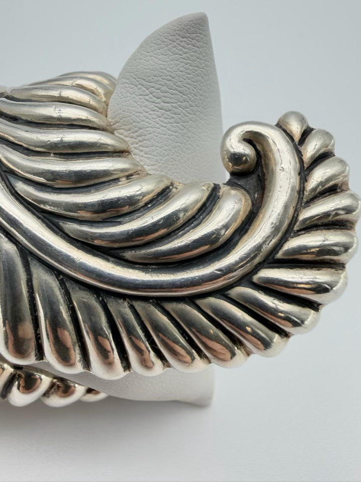 VINTAGE SIGNED JHC TAXCO Mexico 925 Feather Clamp Cuff