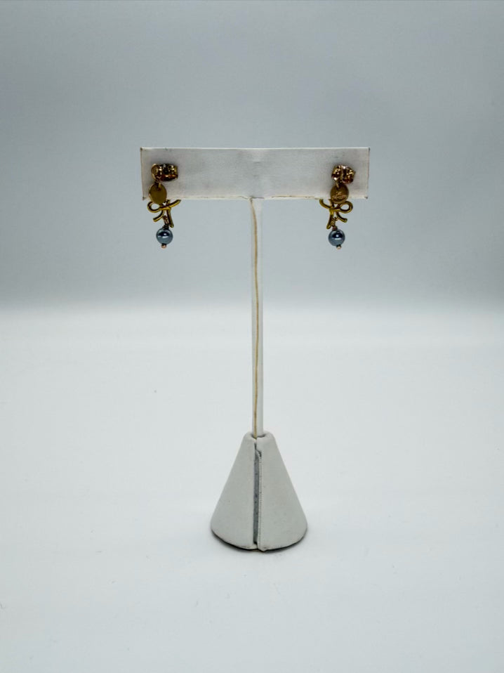 LES NEREIDES Brown Bird & Gold Bow Earrings w/ Silver Faux Pearl