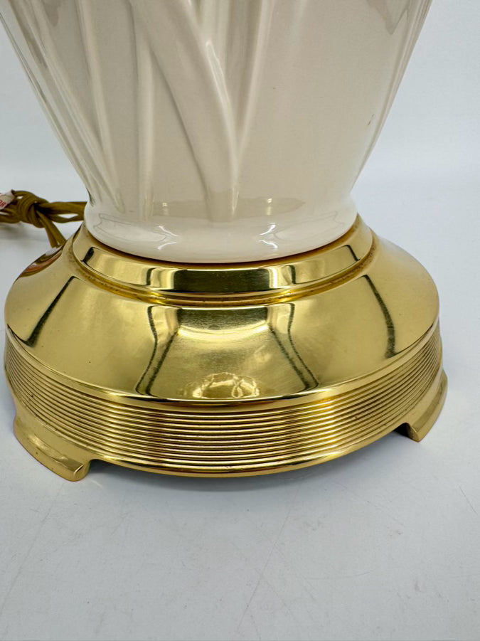 LENOX Cream Porcelain Raised Flower Design Lamp