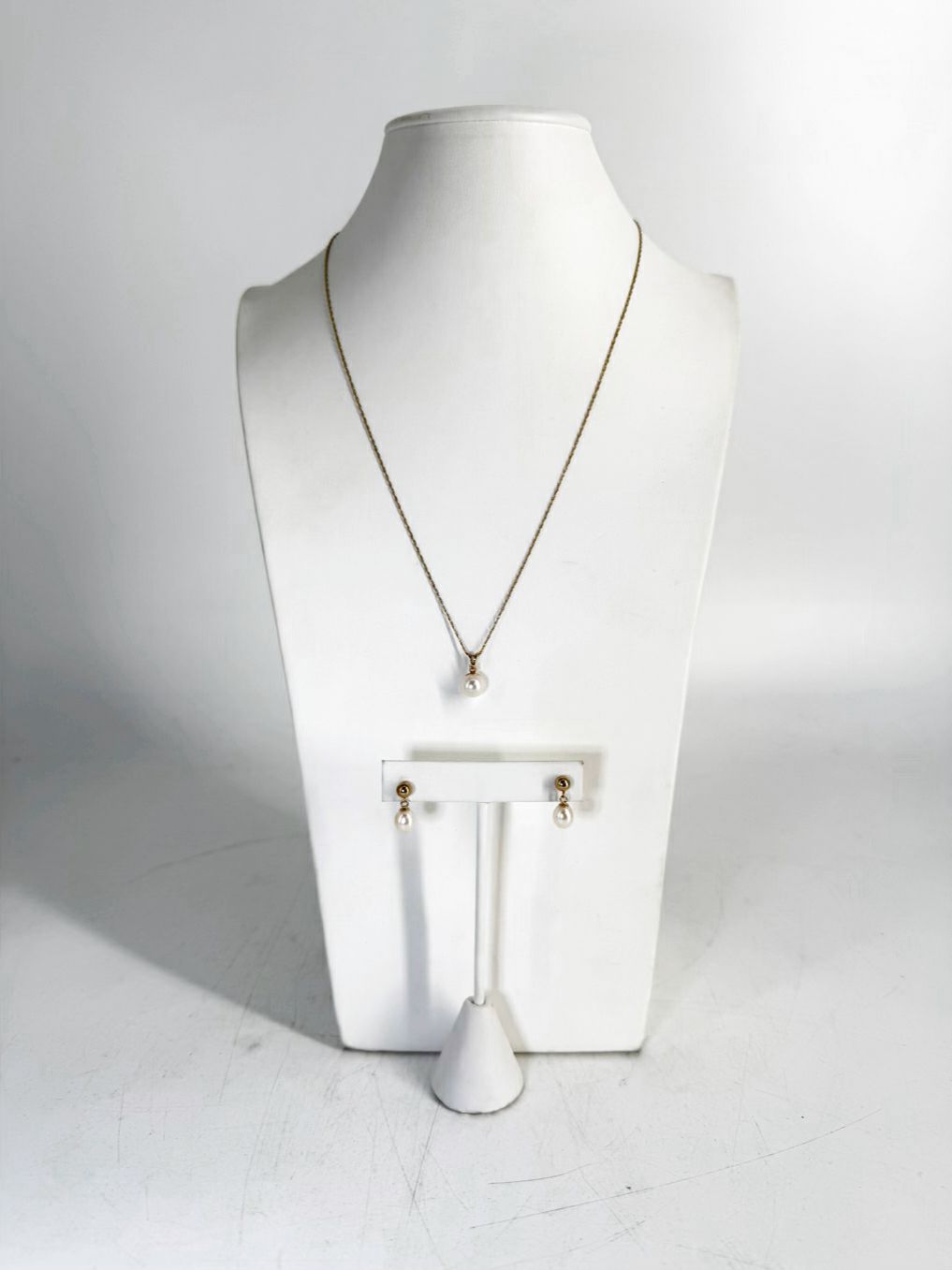 14K Gold FRESH WATER PEARLS Diamond Necklace & Earring Set
