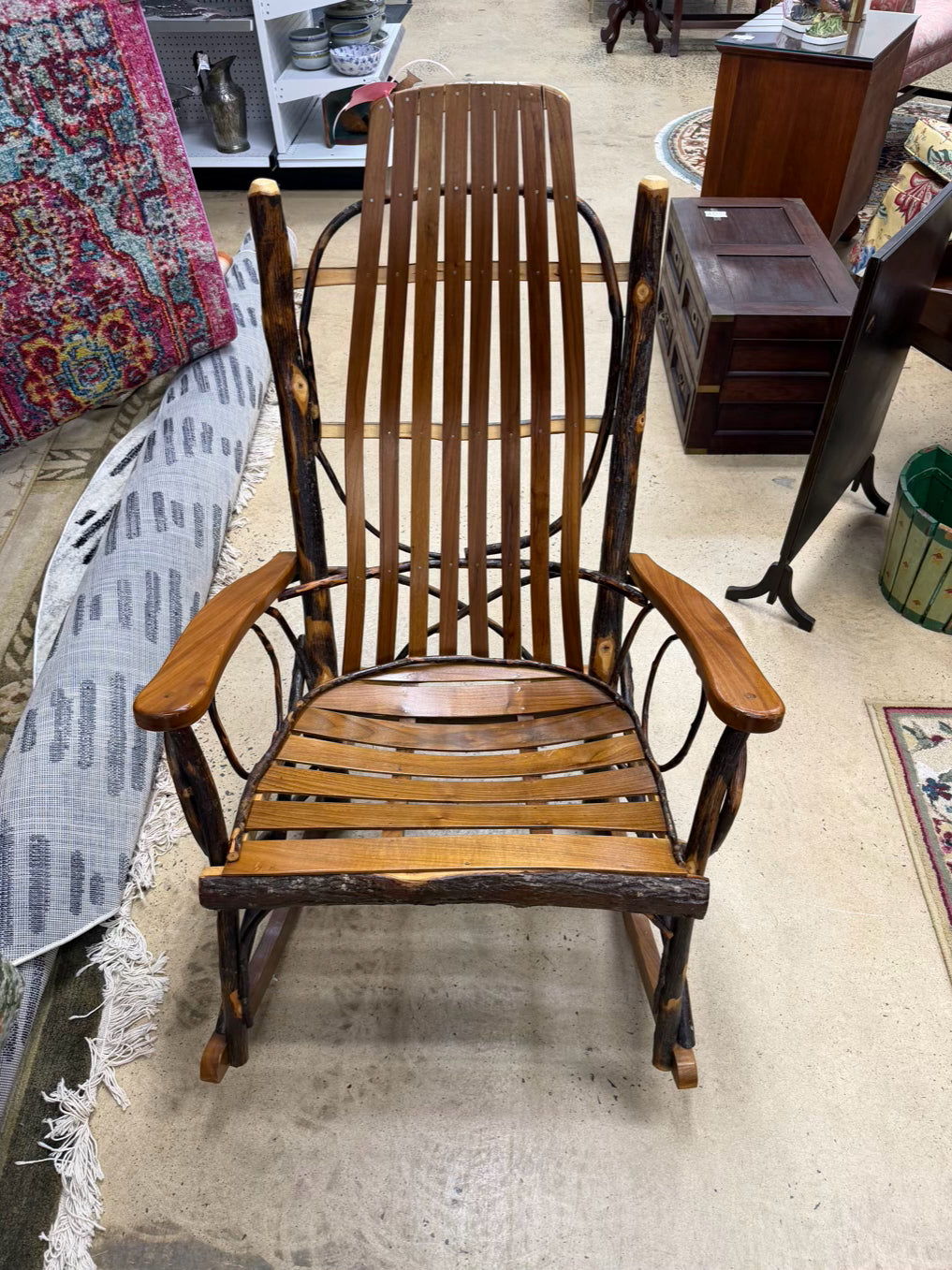 Light Wood Amish Style Chair