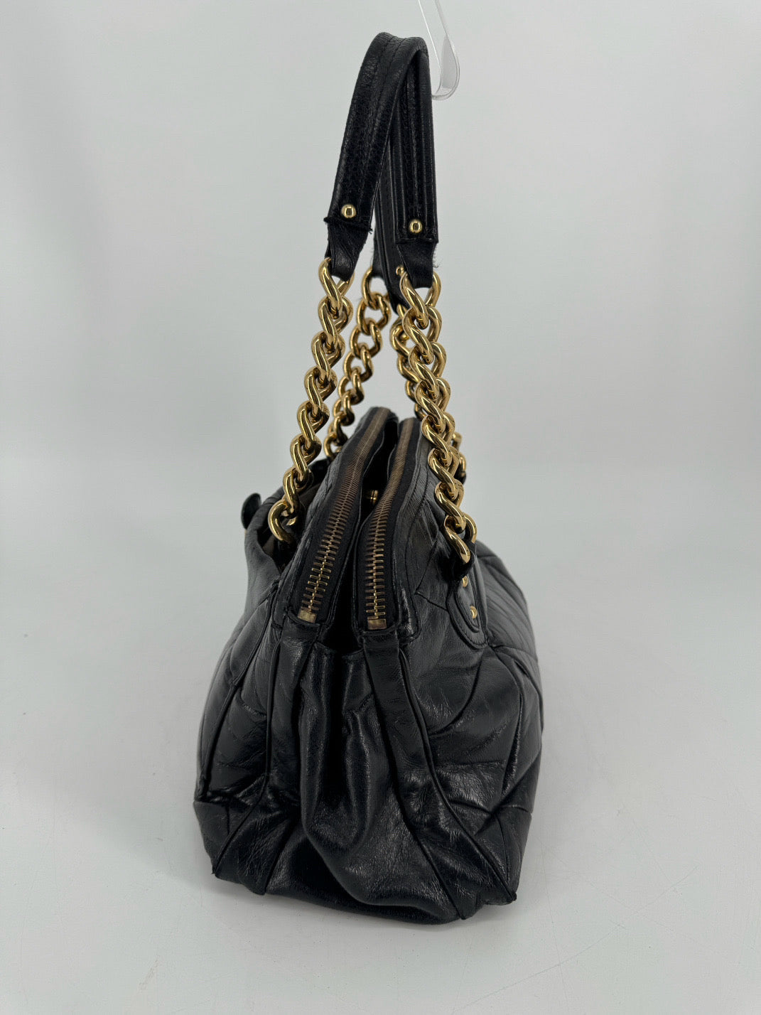 MARC JACOBS Black Leather Quilted Chainlink Purse