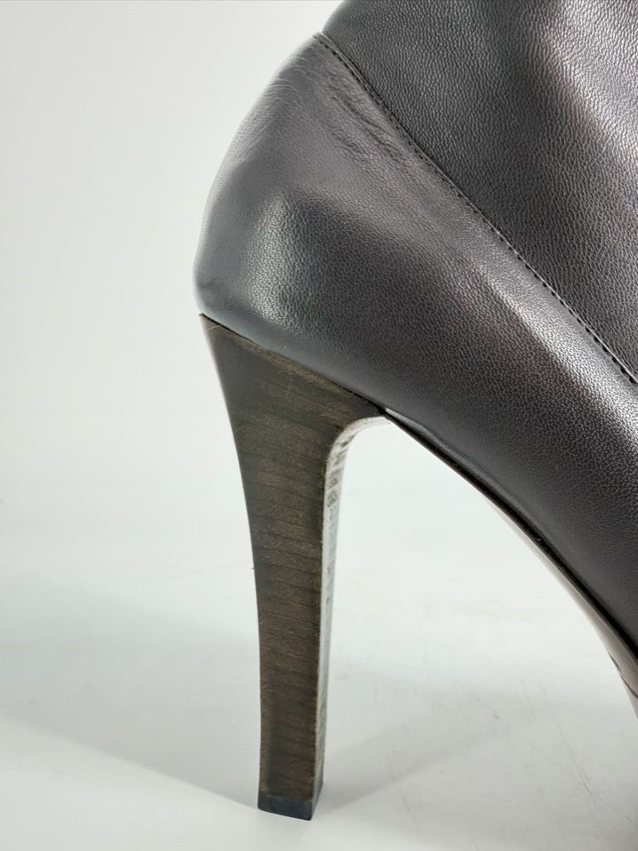 DUSICA KOTUR SACKS Size 38.5 Gray Leather Pumps