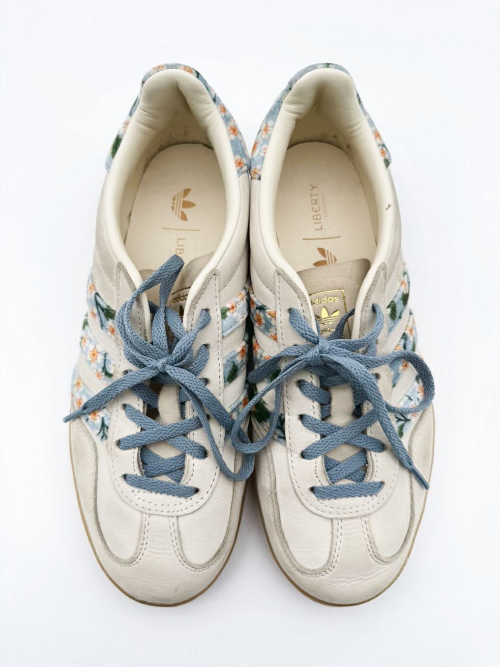 ADIDAS Liberty London WMNS Size 7.5 Cream & Blue Casual Shoes