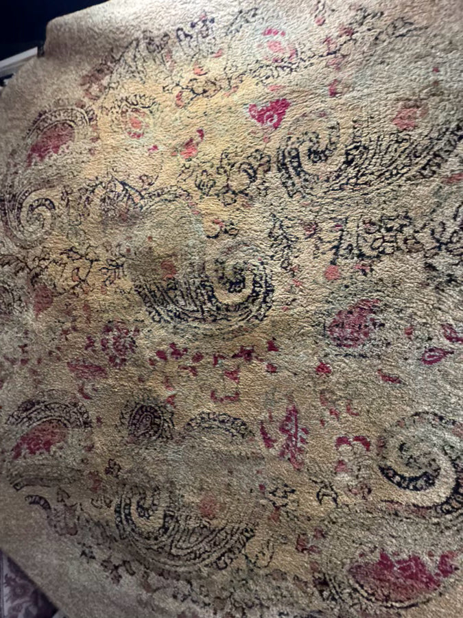 SAFAVIEH Gold & Red Oriental Detail Lyndhurst Round Area Rug