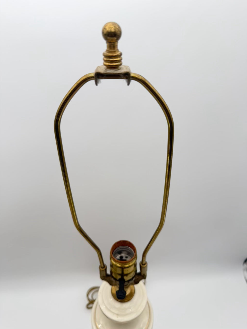 MID CENTURY White & Gold Cylinder Ceramic Pair Of Lamps No Shades