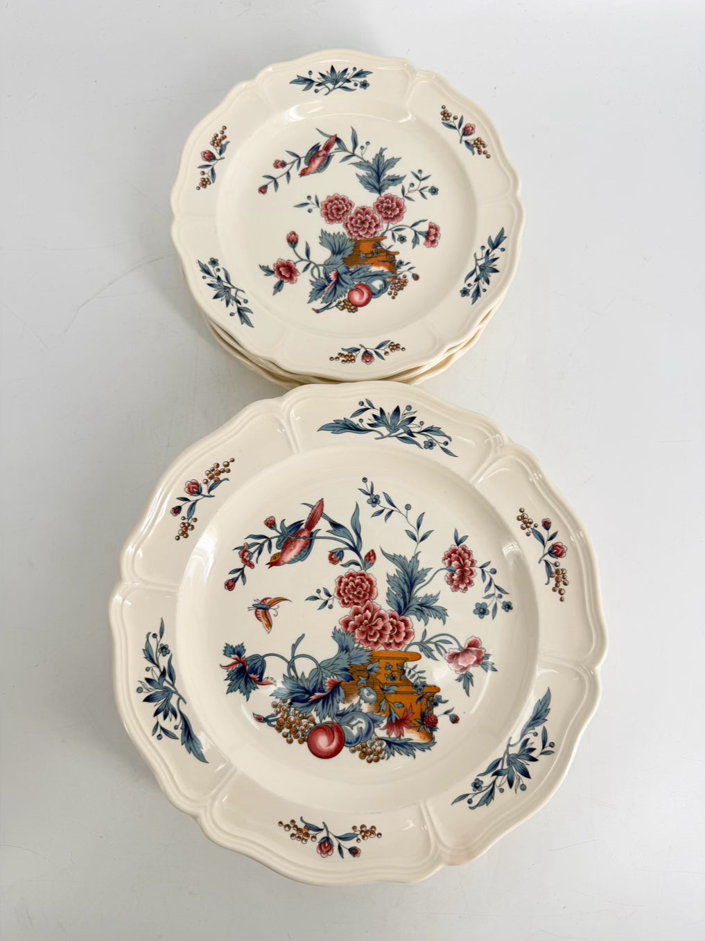 WEDGEWOOD White, Pink & Blue Williamsburg Potpourri China 7 Piece Dinnerware Setting For 6 Includes Serving Pieces