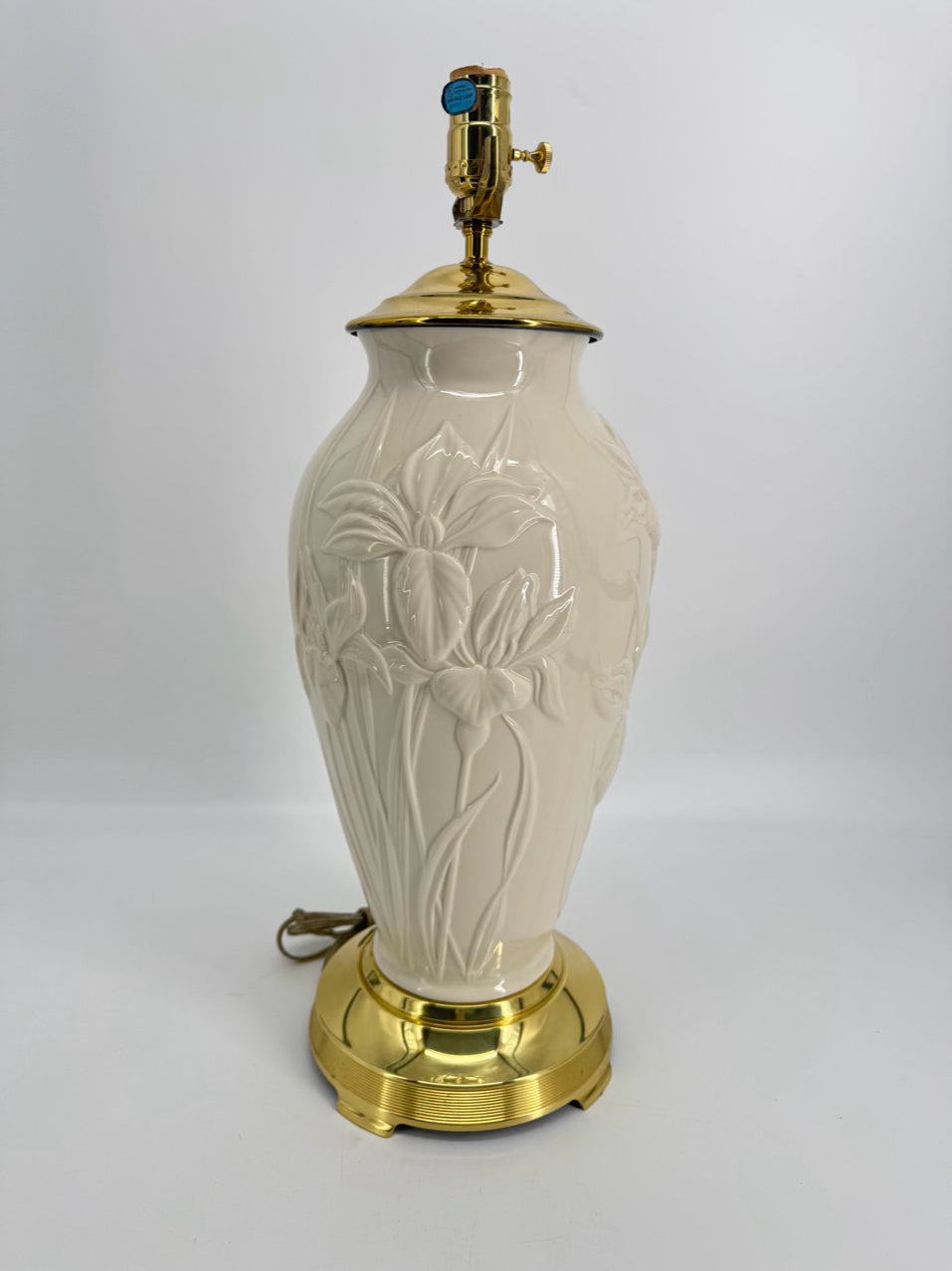 LENOX Cream Porcelain Raised Flower Design Lamp
