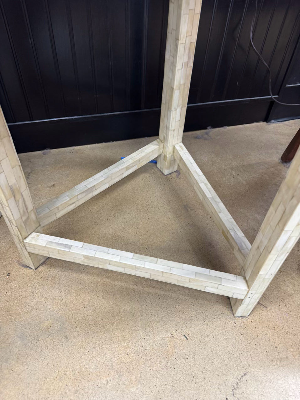 Cream Bone Inlay Round Occasional Table