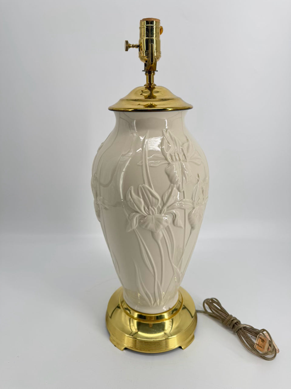 LENOX Cream Porcelain Raised Flower Design Lamp