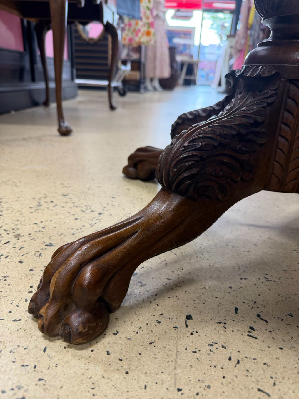 VINTAGE Wood Victorian End Table w/ 2 Drawers