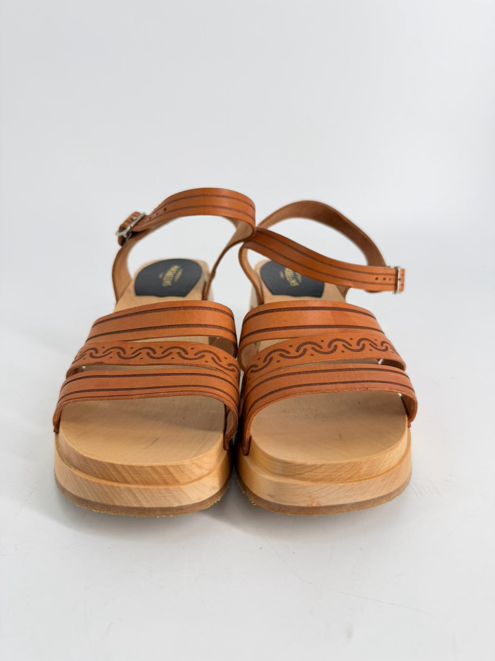HASBEENS Size 38 Camel Leather Sandals