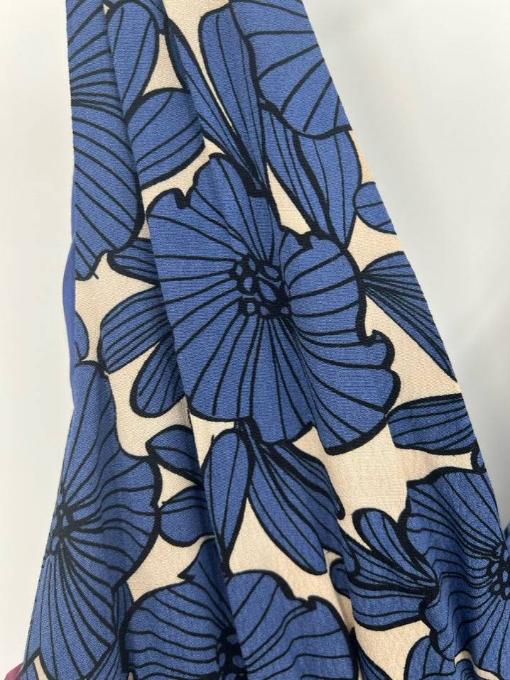 TRAFFIC PEOPLE Size M Dark Blue Floral Sleeveless Dress