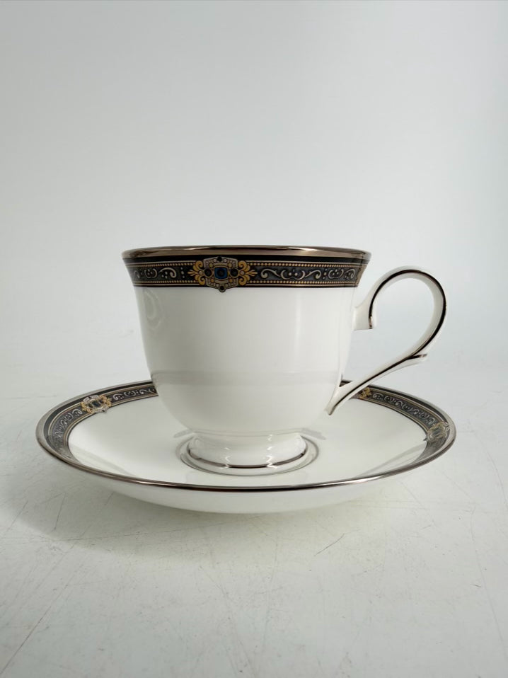 LENOX White, Black & Gold Porcelain Vintage Jewell 5 Piece Dinnerware Setting For 4