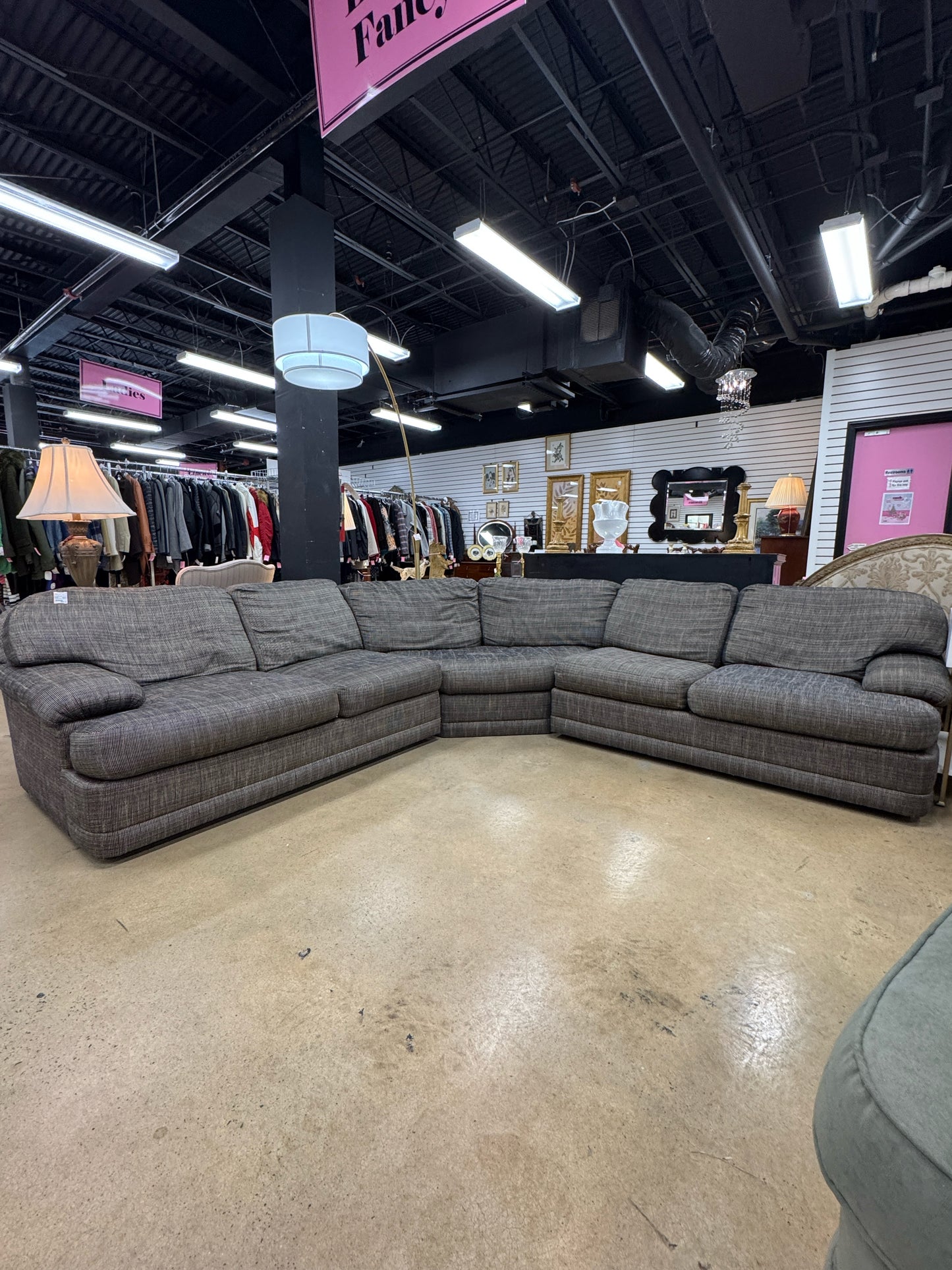 PRESTIGE Gray Tweed Sectional Sofa