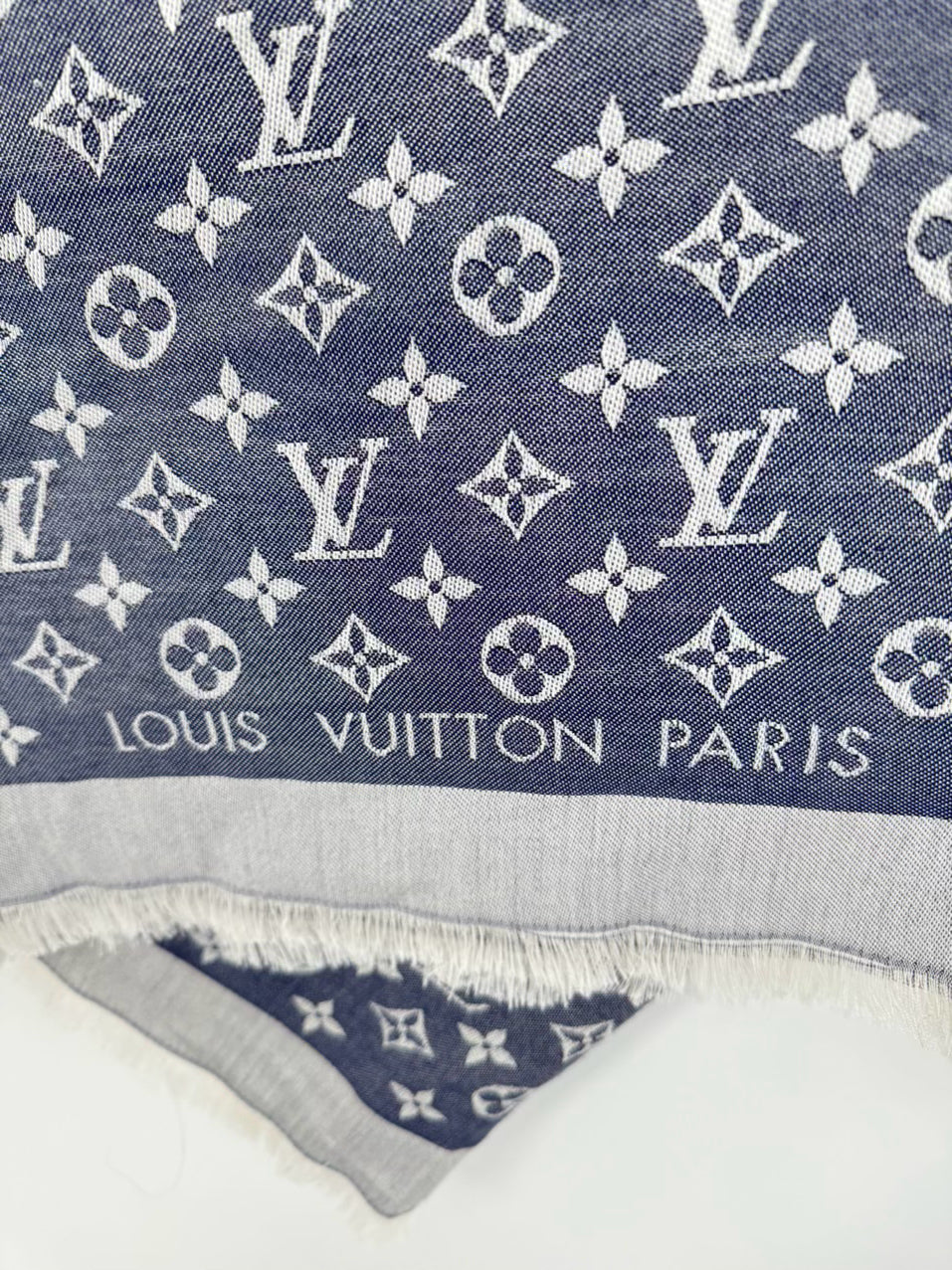 LOUIS VUITTON Blue & Gray Logo Silk & Wool Blend Scarf