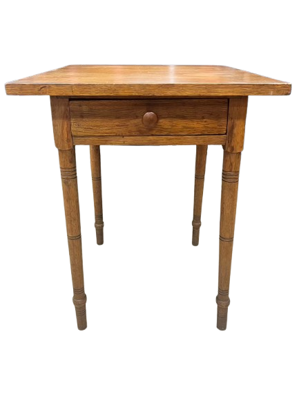 VINTAGE Medium Oak End Table w/ Drawer