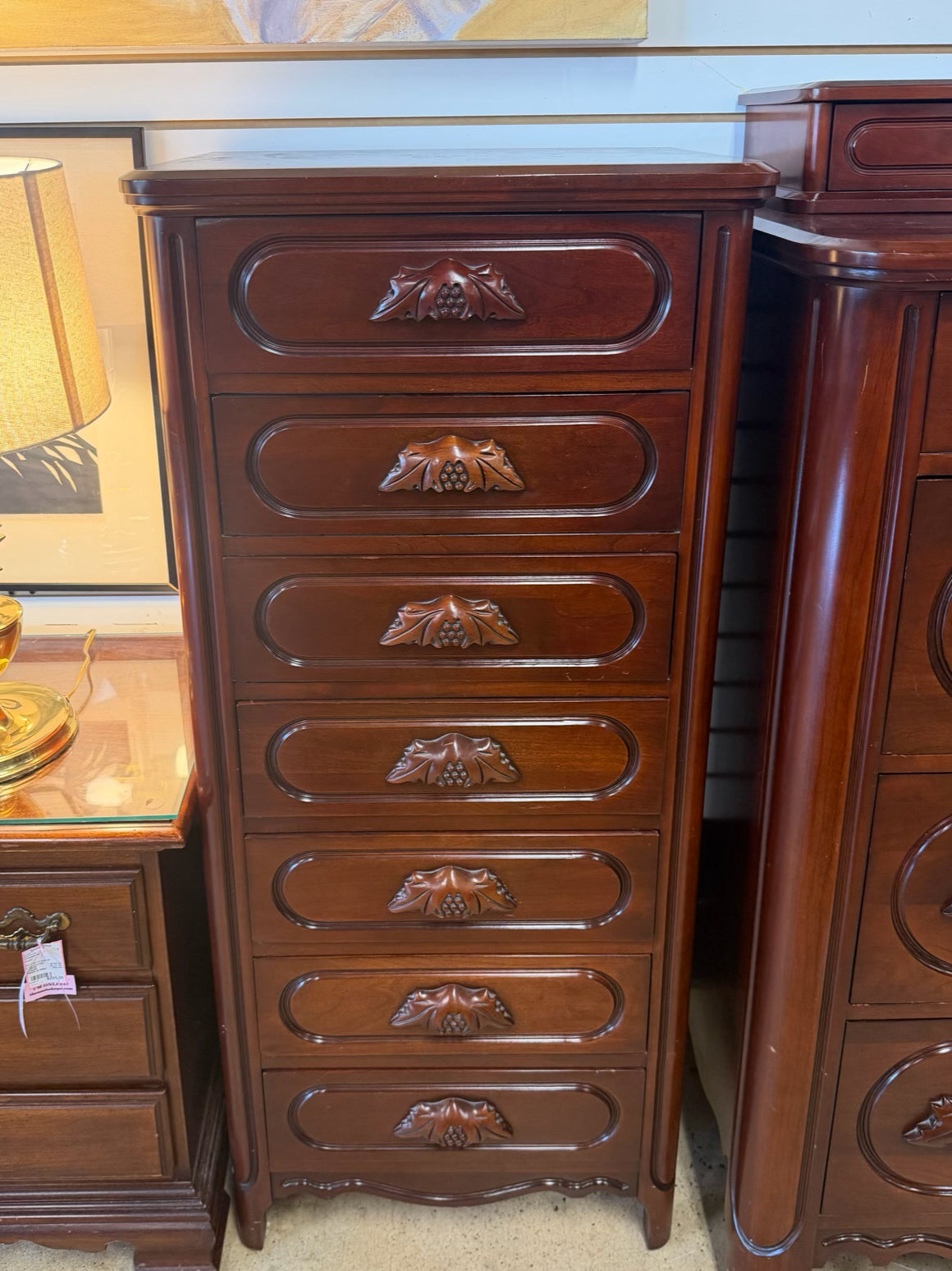 DAVIS CABINET CO Wood Victorian 7 Drawer Chest