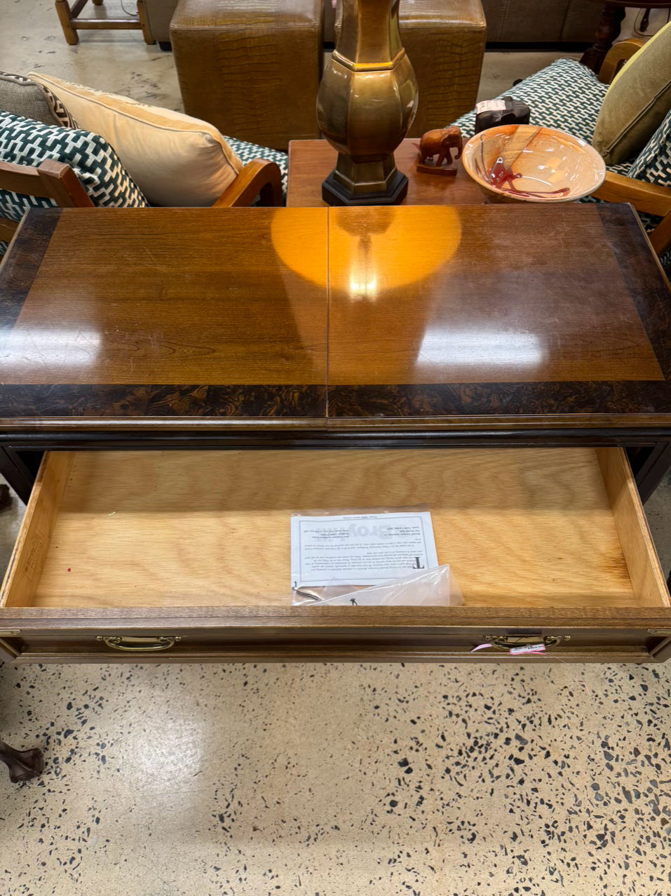 BROYHILL Wood Pull Out Sides Server