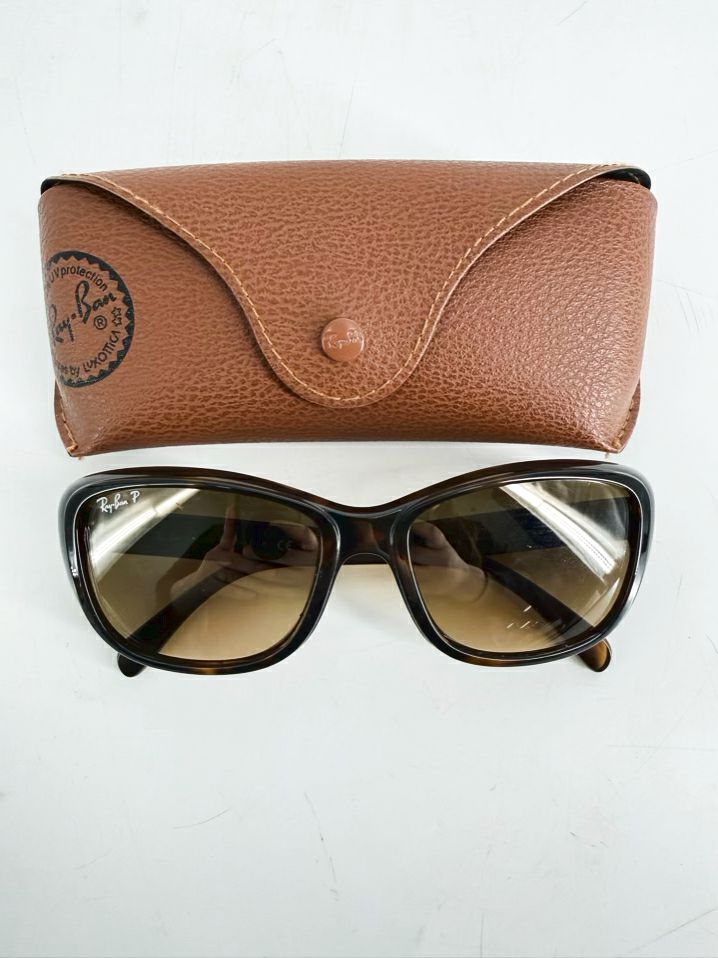 RAY-BAN Brown Tortoise Sunglasses