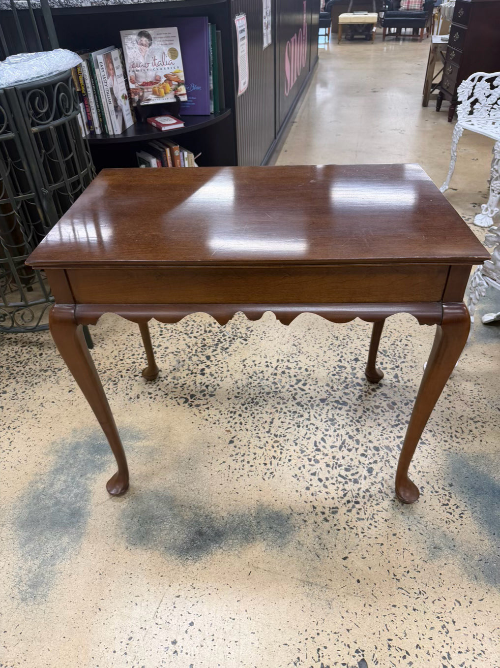 Medium Brown Wood Queen Ann Tea Table