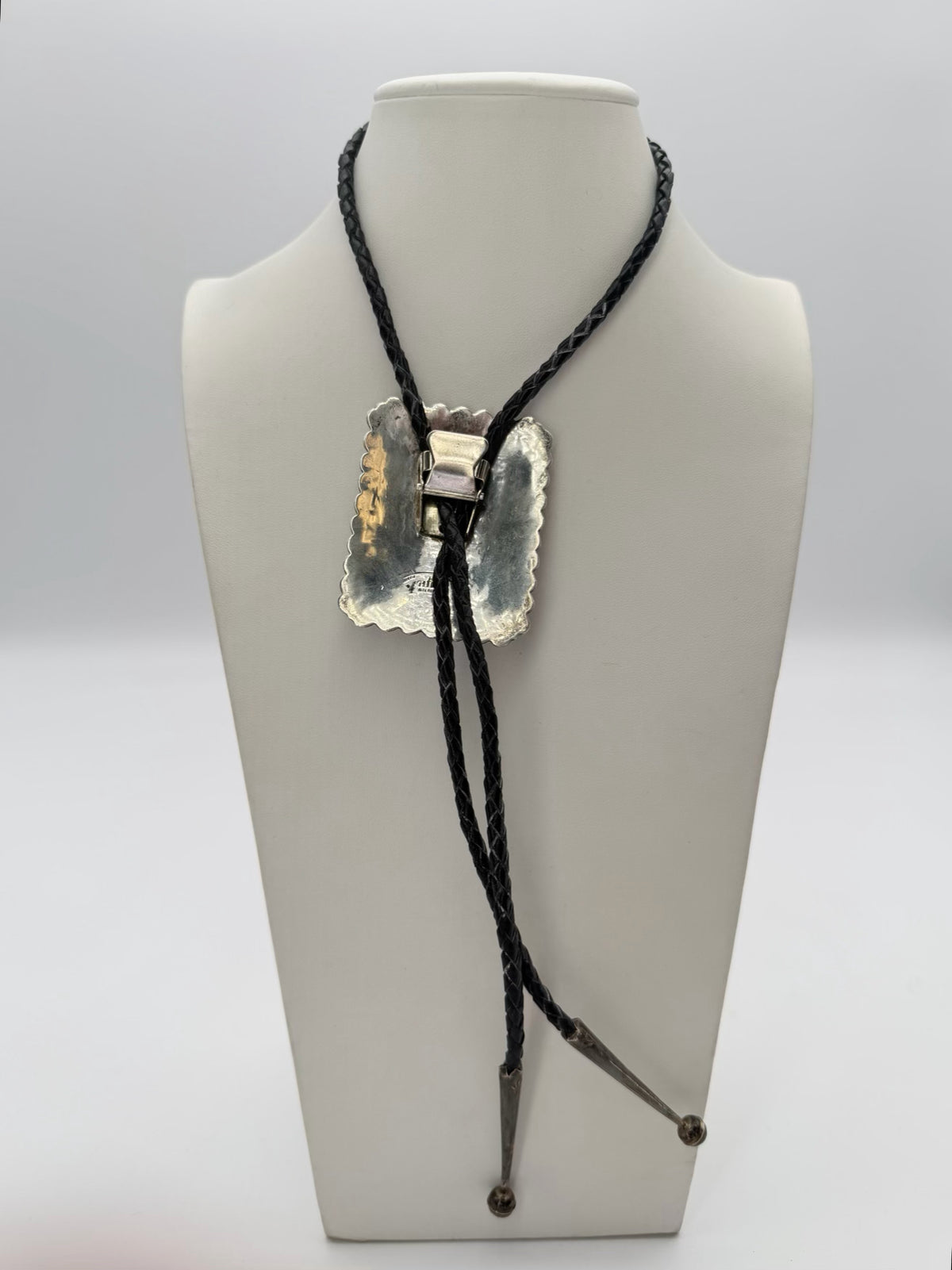 DELBERT SAUNDERS STERLING SILVER Stone Leather Bolo Tie Ornate Necklace