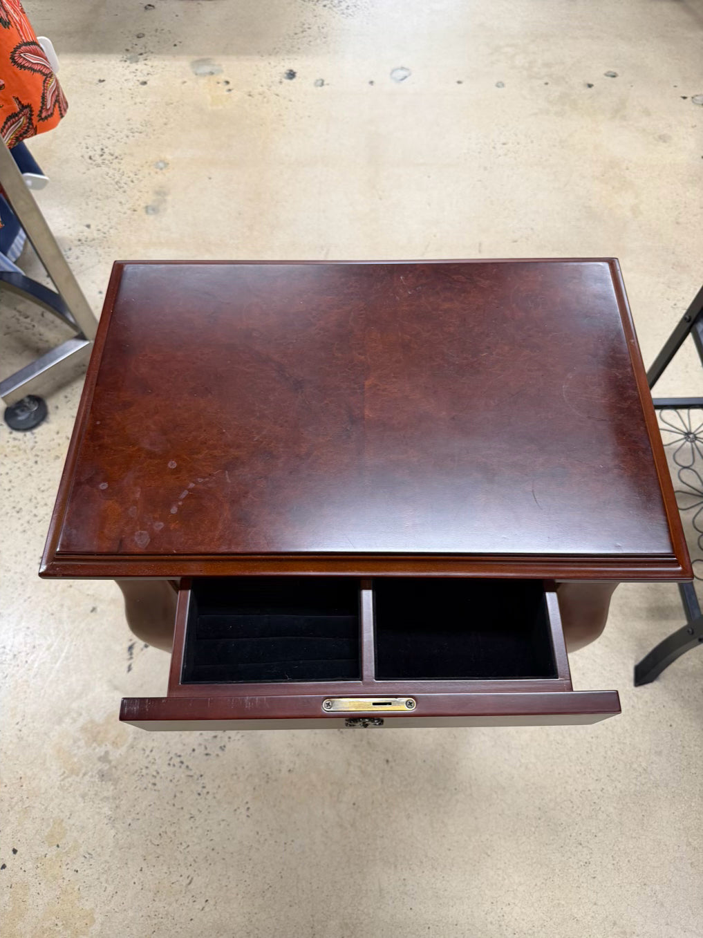 BOMBAY Wood Occasional Table