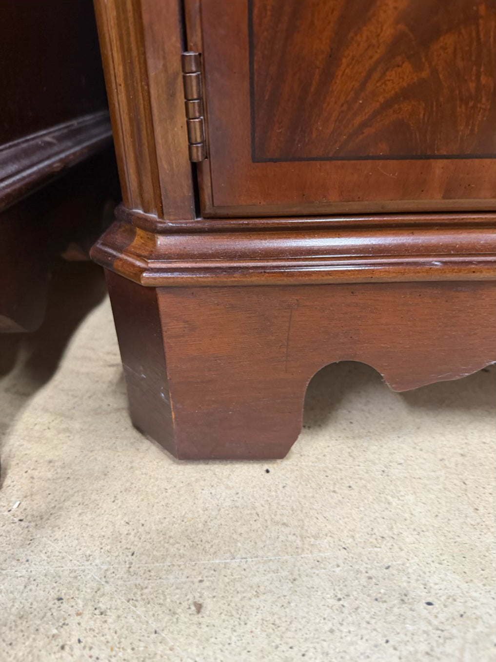 DREXEL Dark Mahogany Chippendale Nightstand