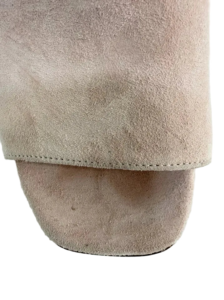 TARA GRINNA Size Wmns 39.5 Blush Pearl Detail Heels