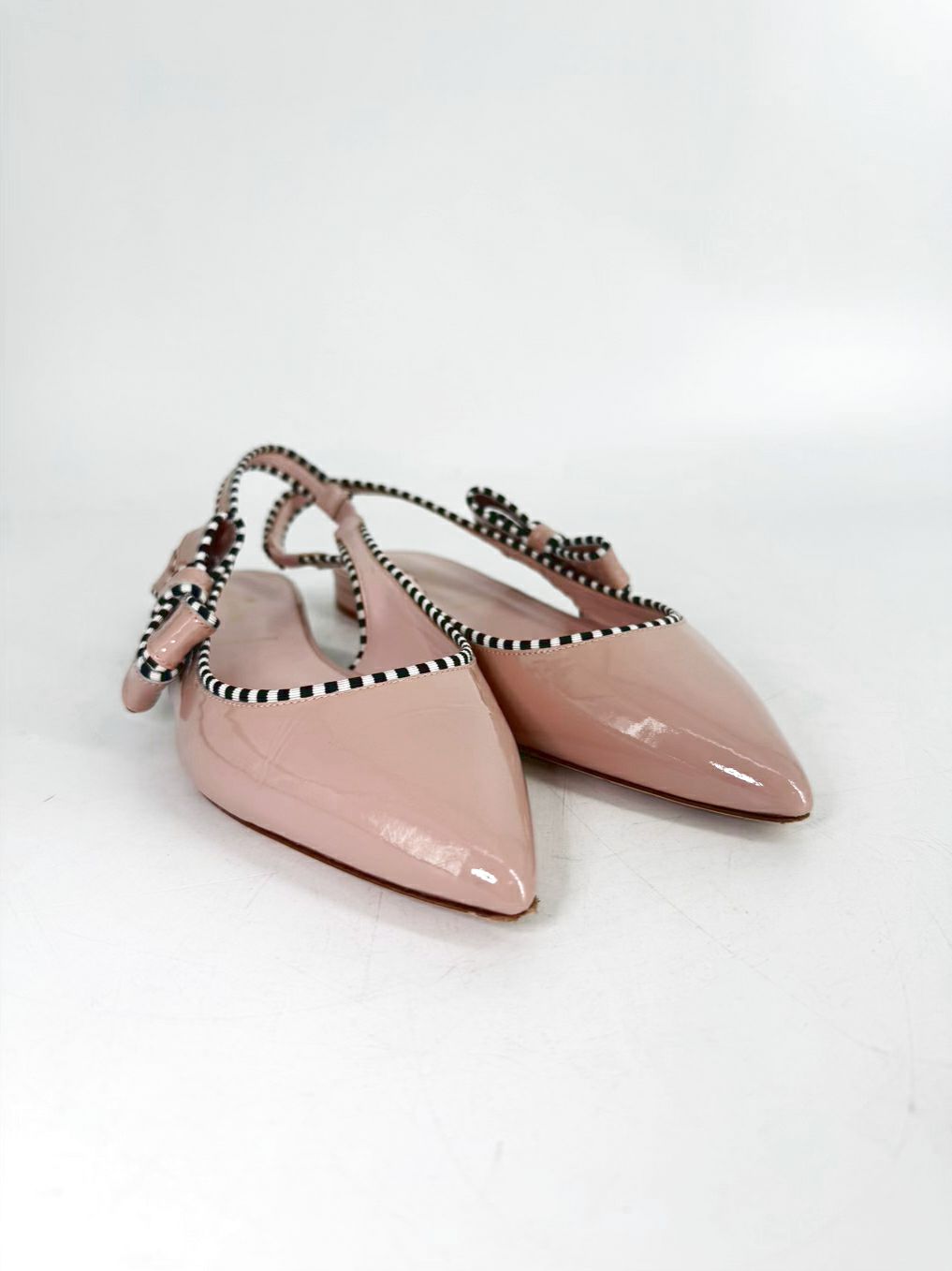 KATE SPADE Women's Size 7.5 Cream & Black Bow Detail Flats