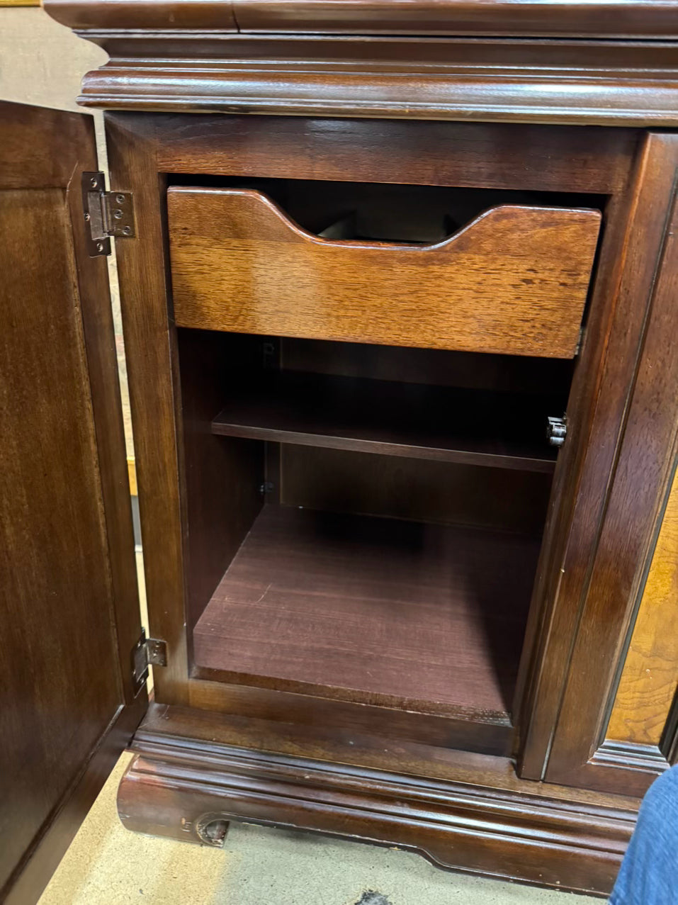 Two-Tone Wood Carved Server w/ Foldout Top