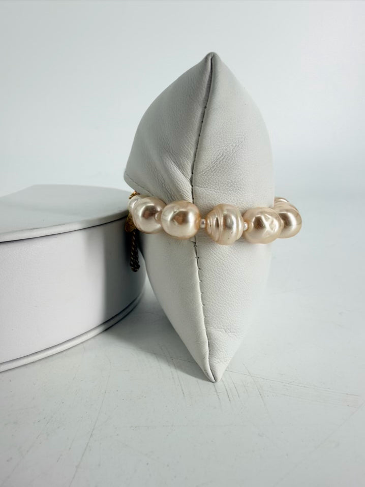 MIRIAM HASKELL Cream Baroque Pearl Bracelet