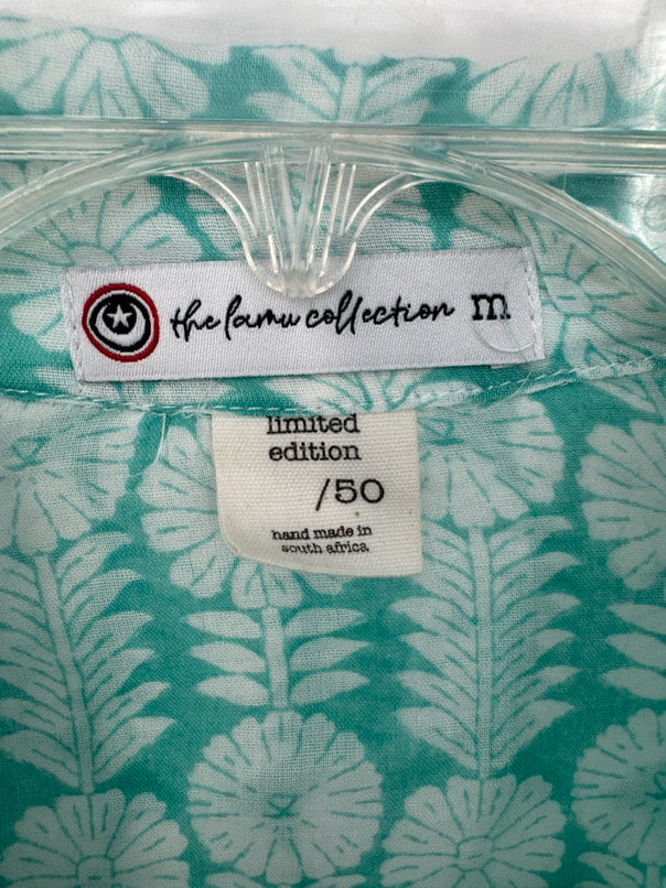 THE LAMU COLLECTION Size M Teal Print Blouse