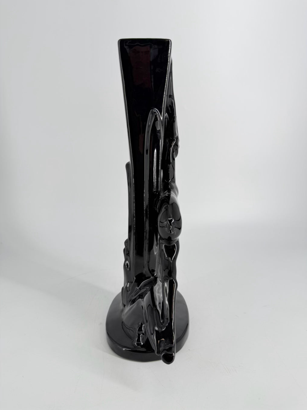 HAEGAR Black Gazelle Vase