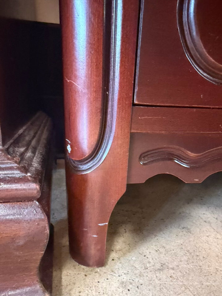 DAVIS CABINET CO Wood Victorian 7 Drawer Chest