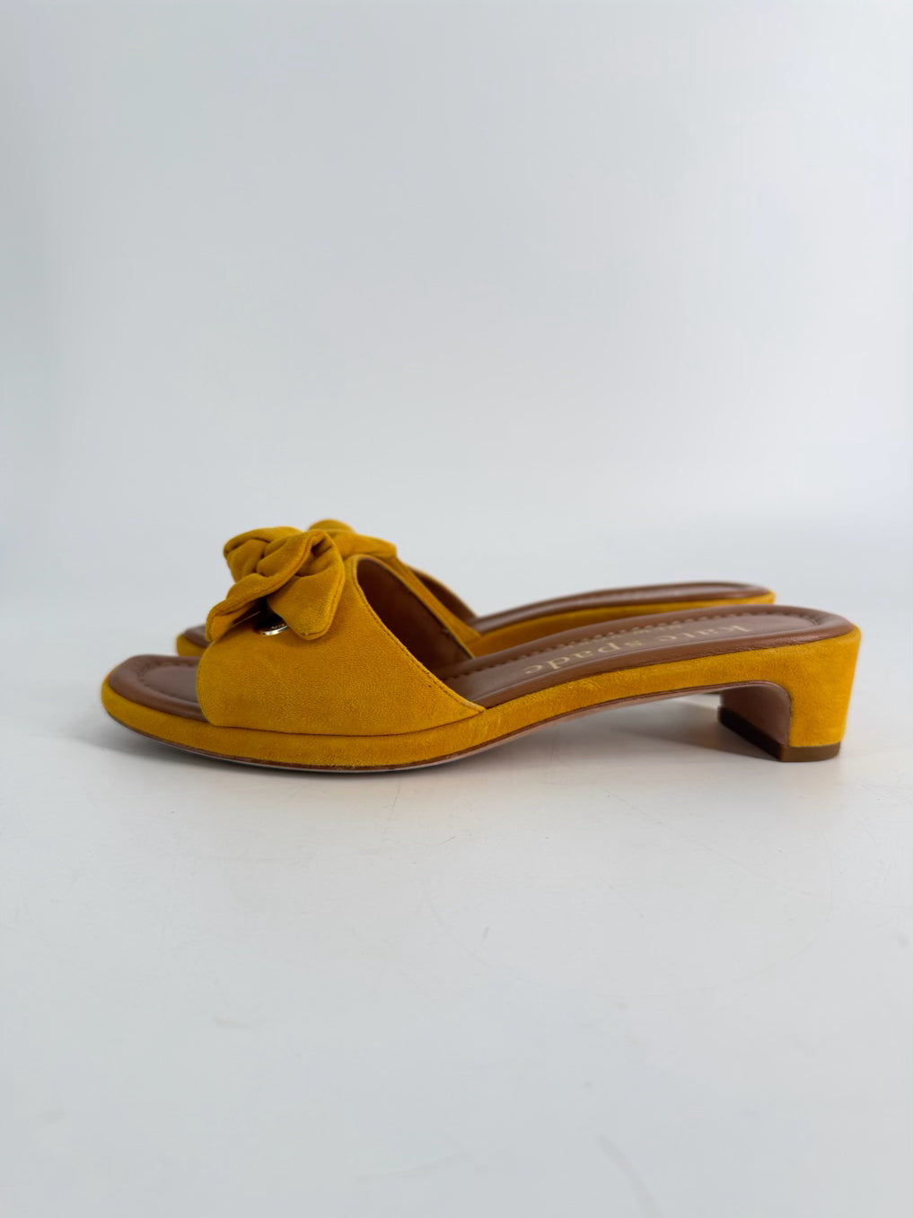 KATE SPADE Size 7.5 Mustard Leather Bow Kitten heels