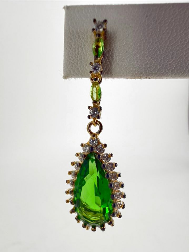 STAUER STERLING SILVER Green Helenite Tear Drop Necklace & Ring Set