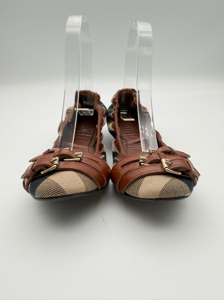 BURBERRY Size WMNS 38 Brown, White & Black Novacheck Ballerina Flats