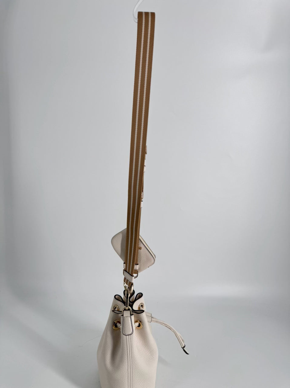 KATE SPADE Cream Leather Bucket Bag w/ Coin Purse