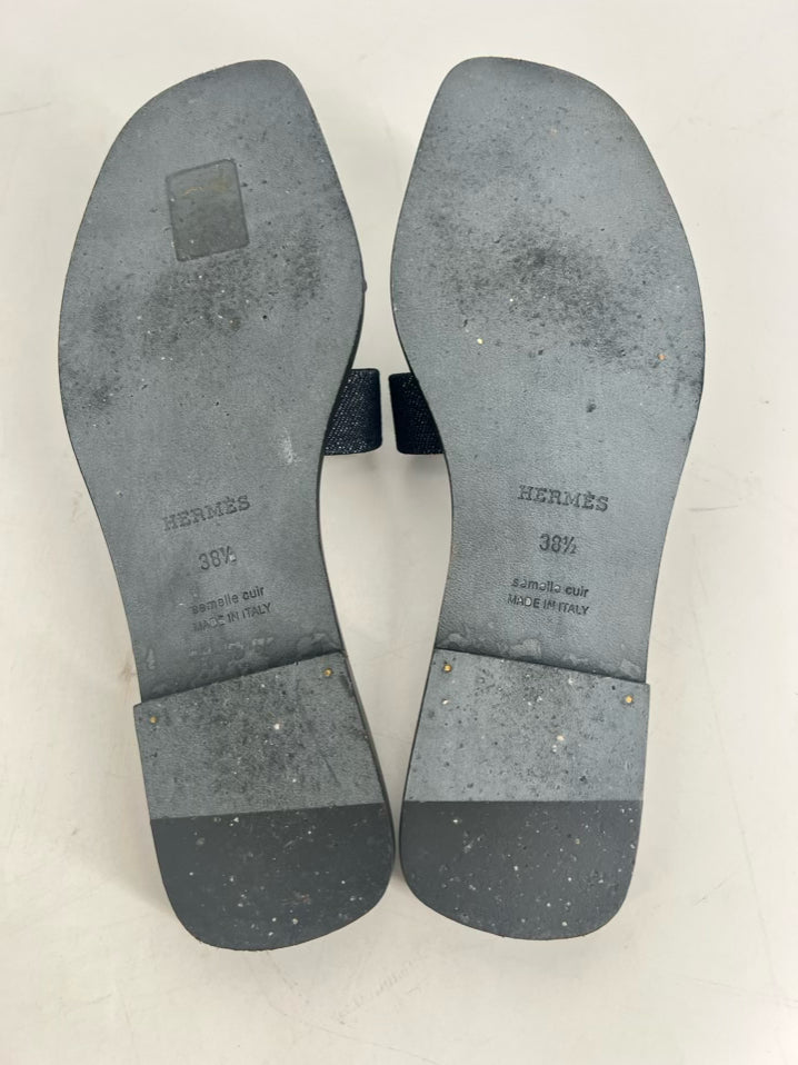 HERMES Size 38.5 Navy Leather & Denim Oran Sandals