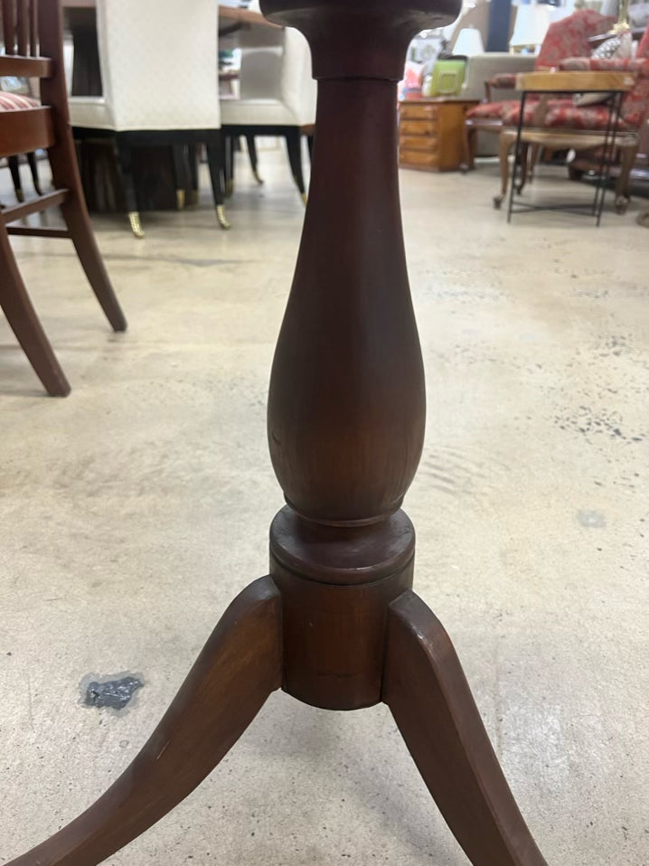 ANTIQUE Wood Round Occasional Table w/ Tripod Legs