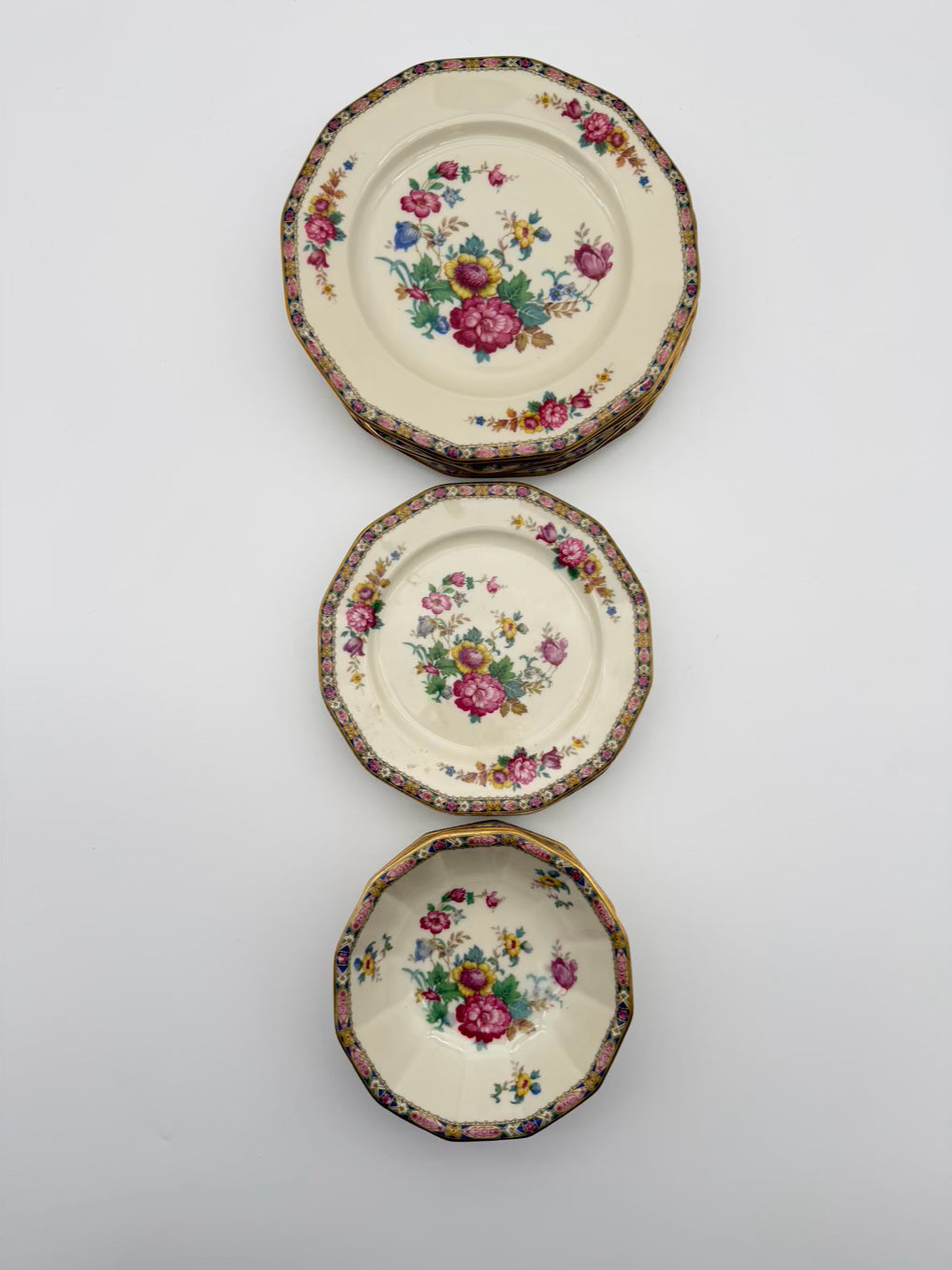 BLACK KNIGHT Palmero White, Pink, Yellow & Blue Porcelain Dinnerware Setting for 4 Includes Serving Pieces