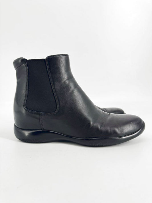 PRADA Size 38.5 Black Leather Booties