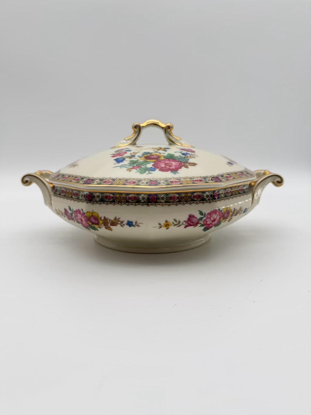 BLACK KNIGHT Palmero White, Pink, Yellow & Blue Porcelain Dinnerware Setting for 4 Includes Serving Pieces