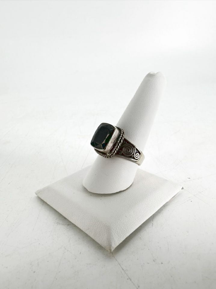 STERLING SILVER Black Square Ring