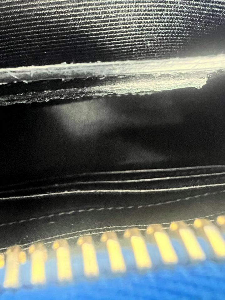 SAINT LAURENT Cobalt Leather Grain De Poudre Classic Monogram Crossbody Bag