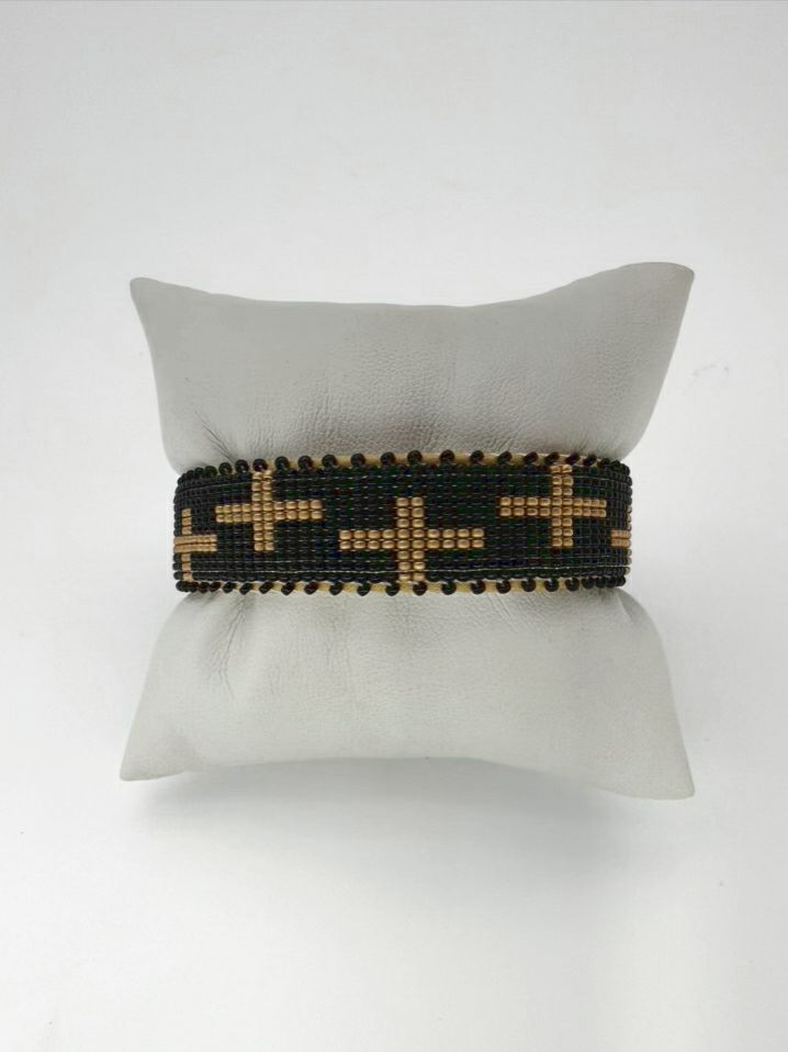 ETKIE Honor Medium Black Beaded Cuff