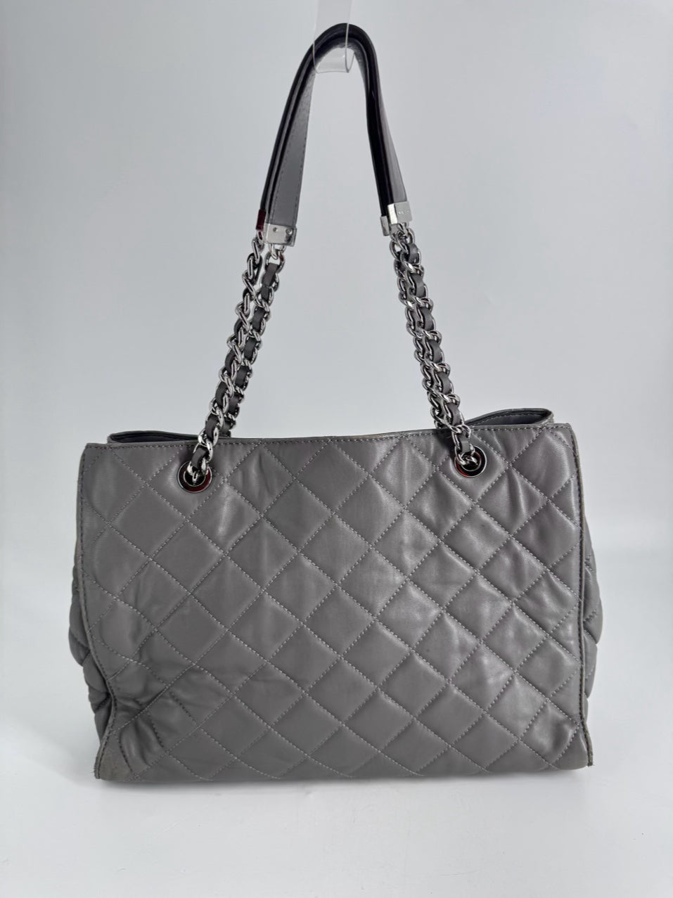 MICHAEL KORS Gray Quilted Leather Purse