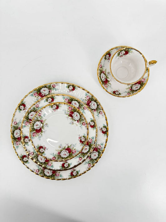 ROYAL ALBERT Pink & Green Bone China "Celebration" Dinner Set for 8