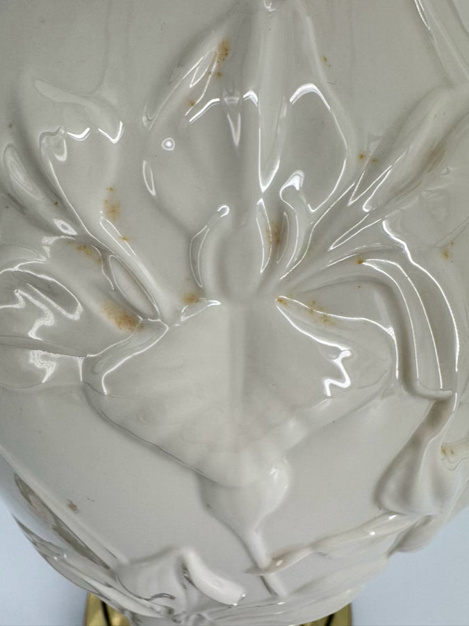 LENOX Cream Porcelain Raised Flower Design Lamp